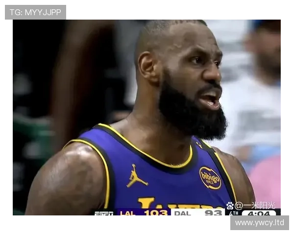 场均23+5却被忽视 詹皇解读里夫斯遭冷落 场均23+5却被忽视 詹皇解读里夫斯遭冷落