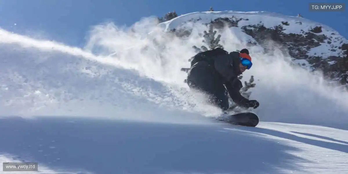 运动灵感触手可及，周边好物等你发现！🎁